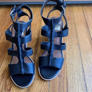 Black Dolce Vita wedges
